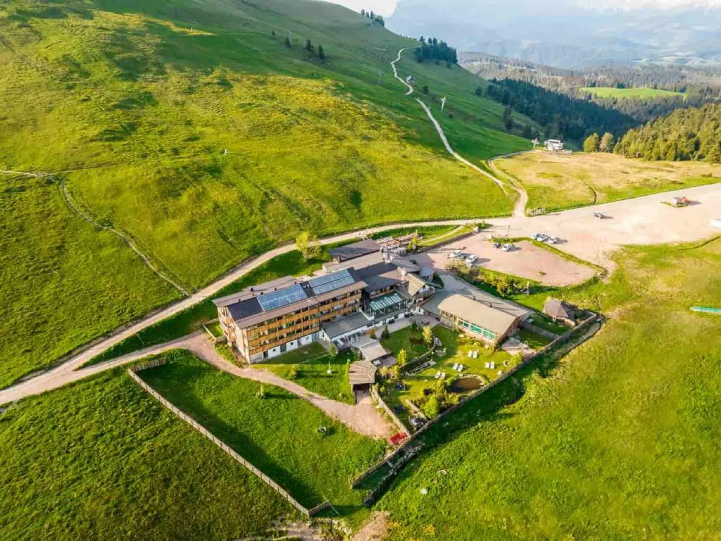 Berghotel Jochgrimm - Your hoome in the Dolomites