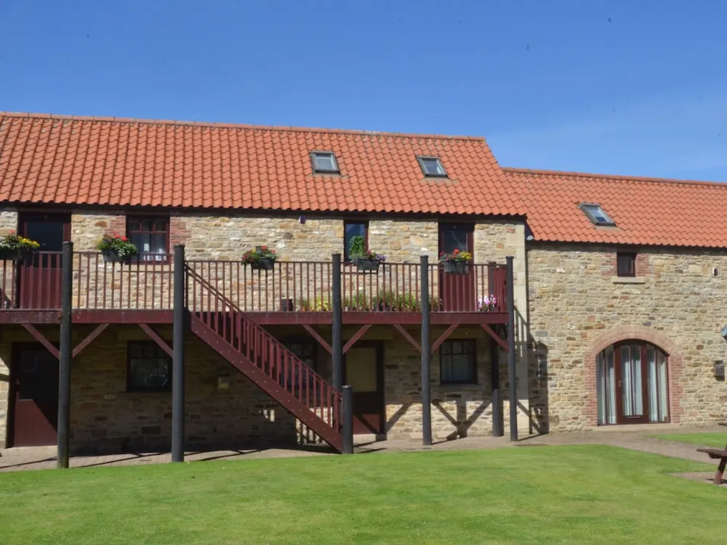 Plawsworth Aparthotel