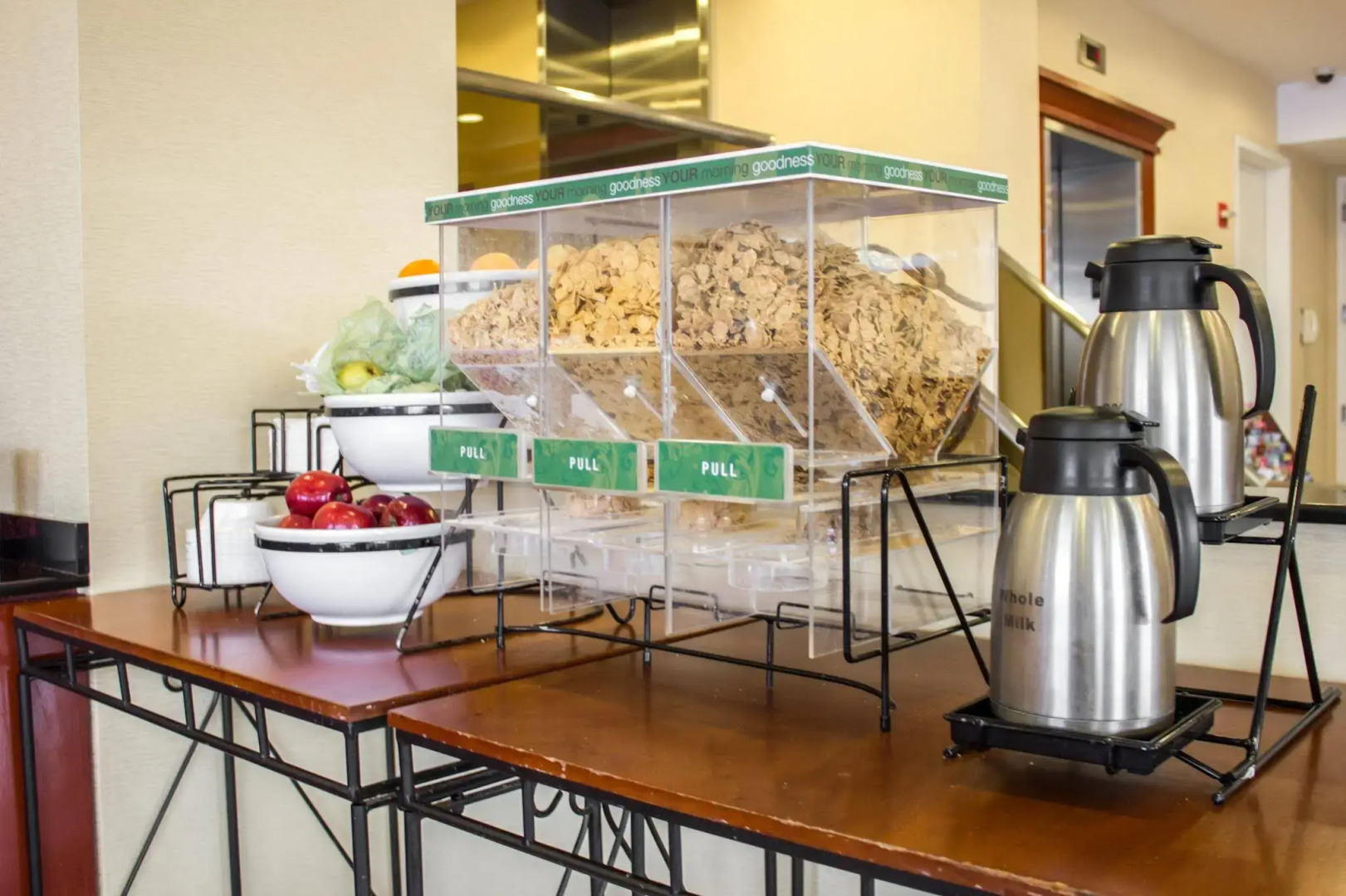 Comfort Inn & Suites LaGuardia Airport