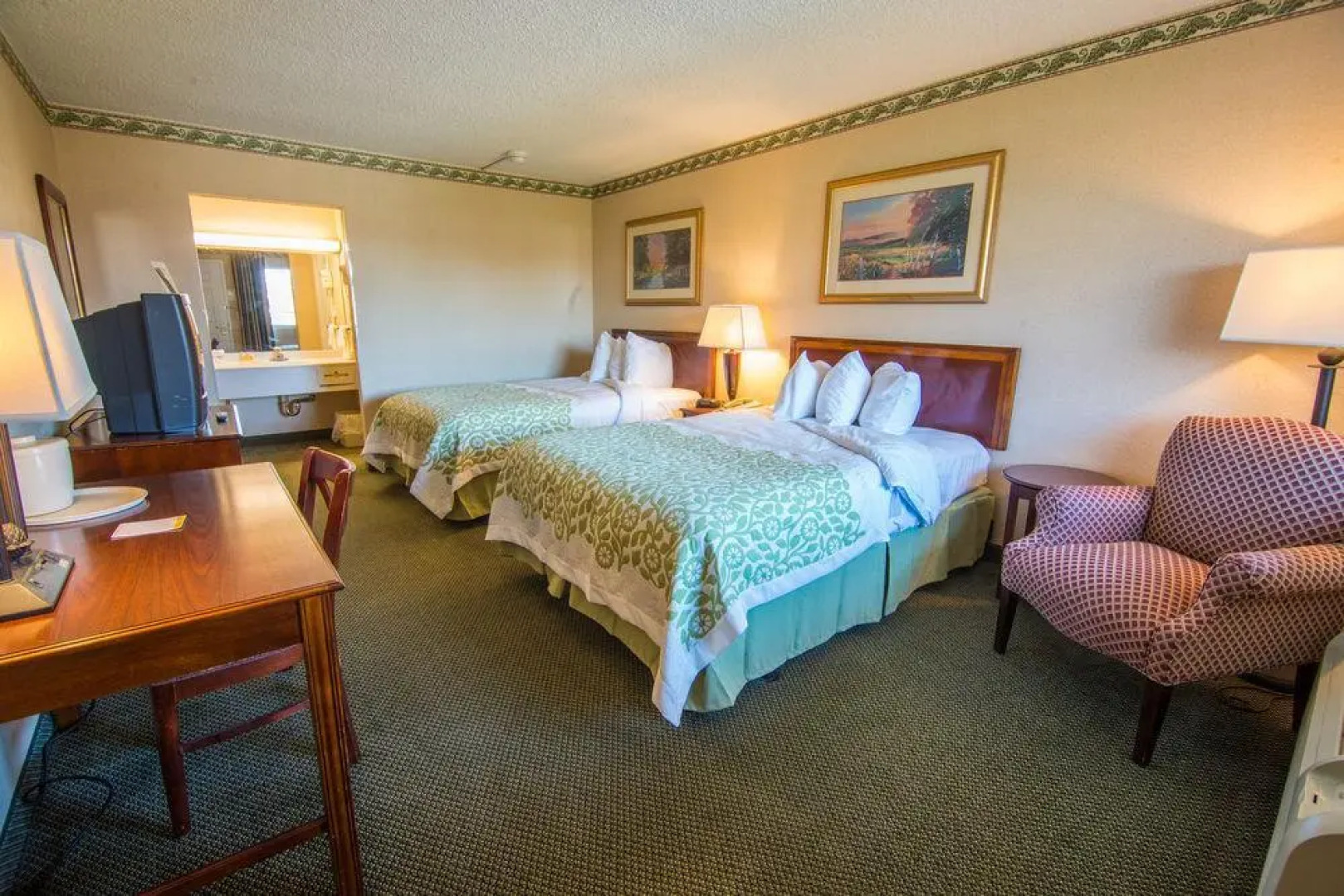 莱瑟姆戴斯套房酒店/北阿尔巴尼(Albany Airport Hotel)