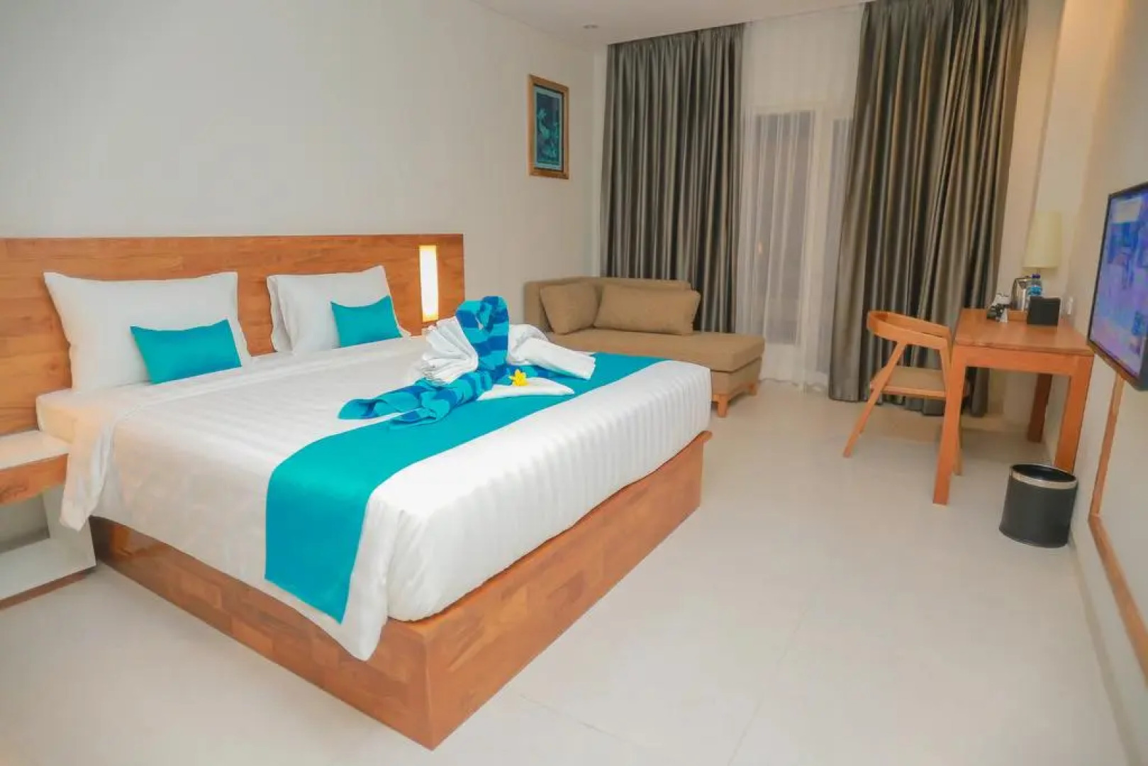 Pollos Hotel & Galerry Rembang