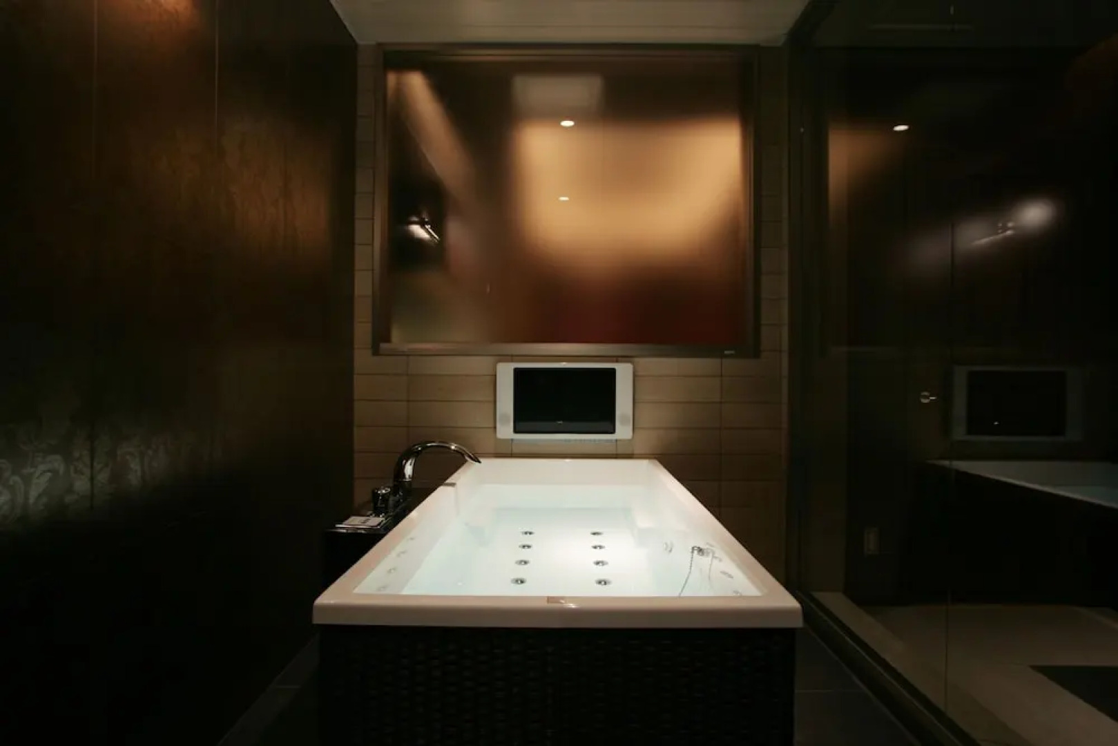 HOTEL W - Adults Only