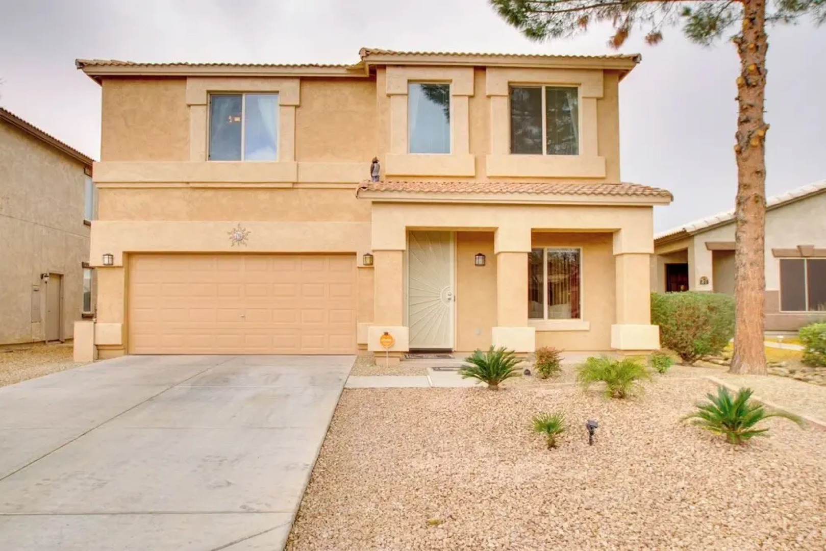 San Tan Mountain Escape w/ Patio & Pool Access!