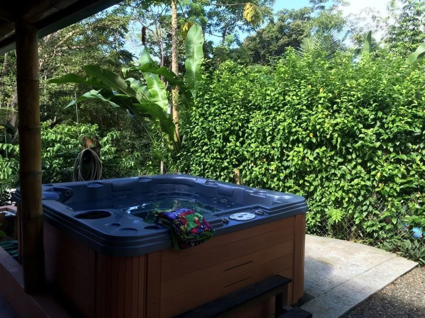 Manoas Luxury Camping and Villa Rentals