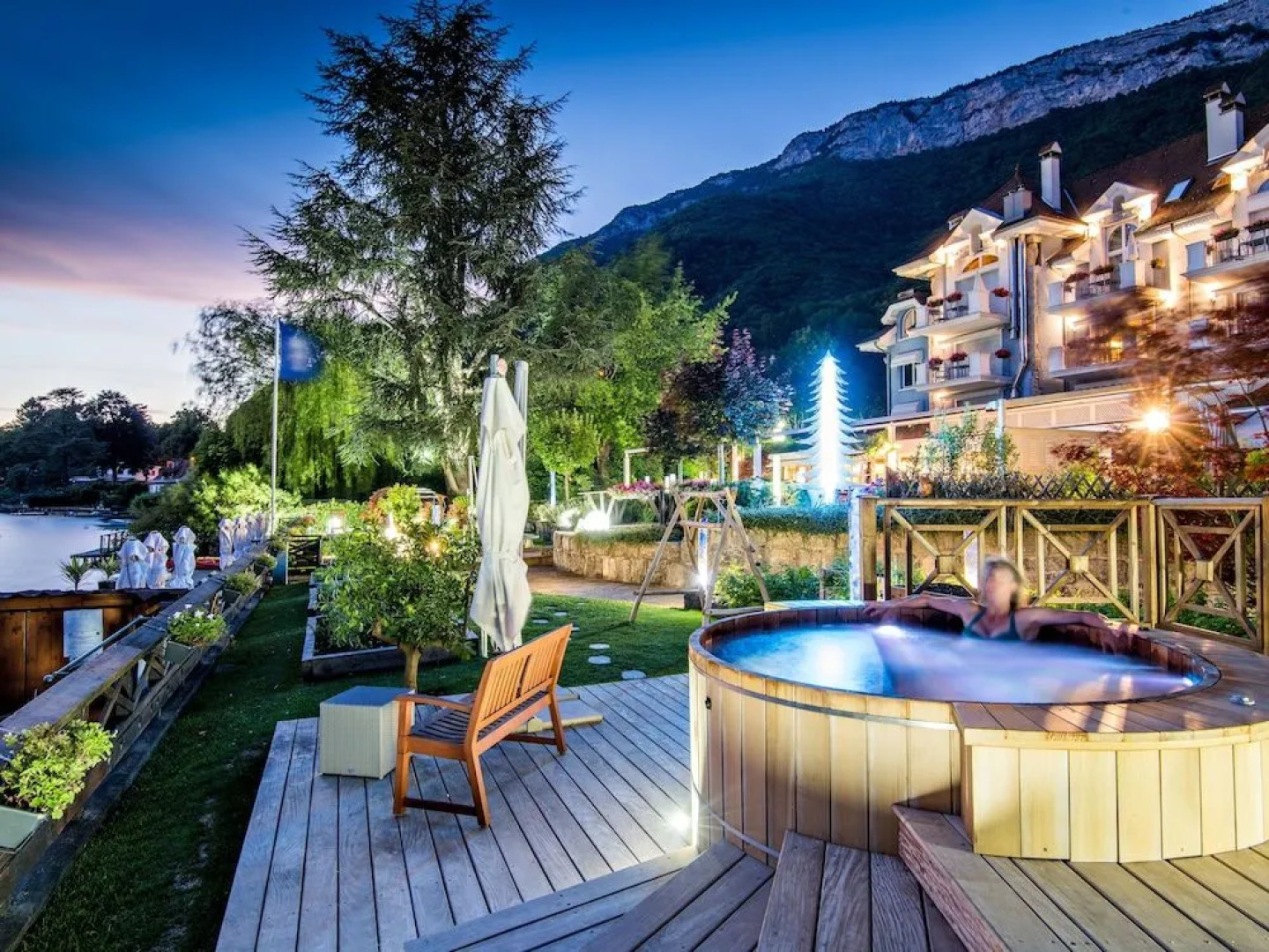 Hôtel Restaurant Yoann CONTE Bord du Lac