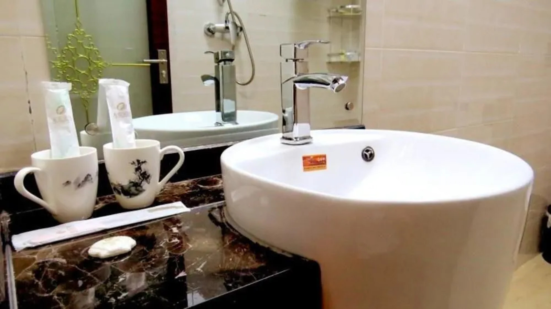 Hechi Bamalongjun House Hotel