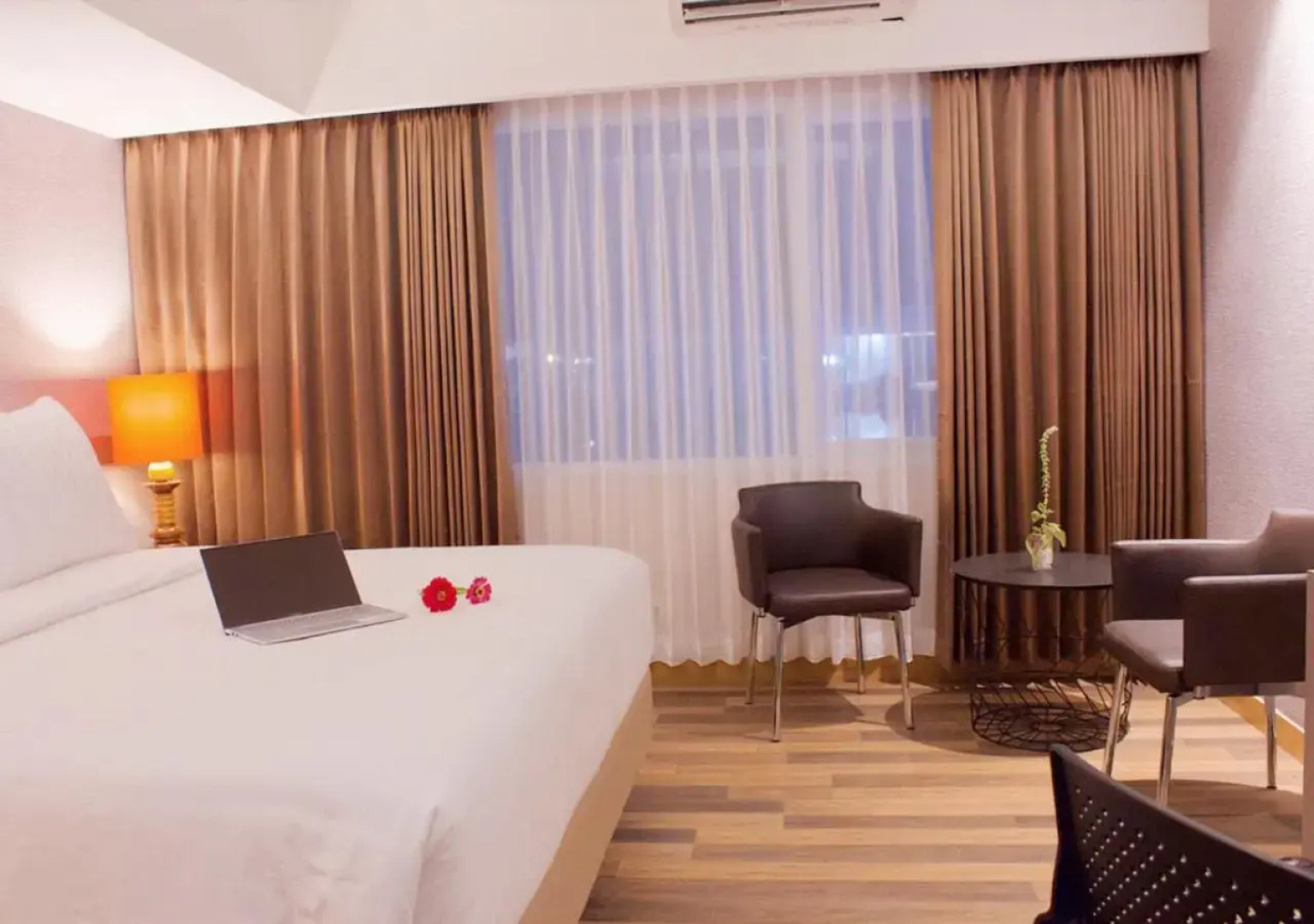 Suni Garden Lake Hotel and Resort Managed by Parkside