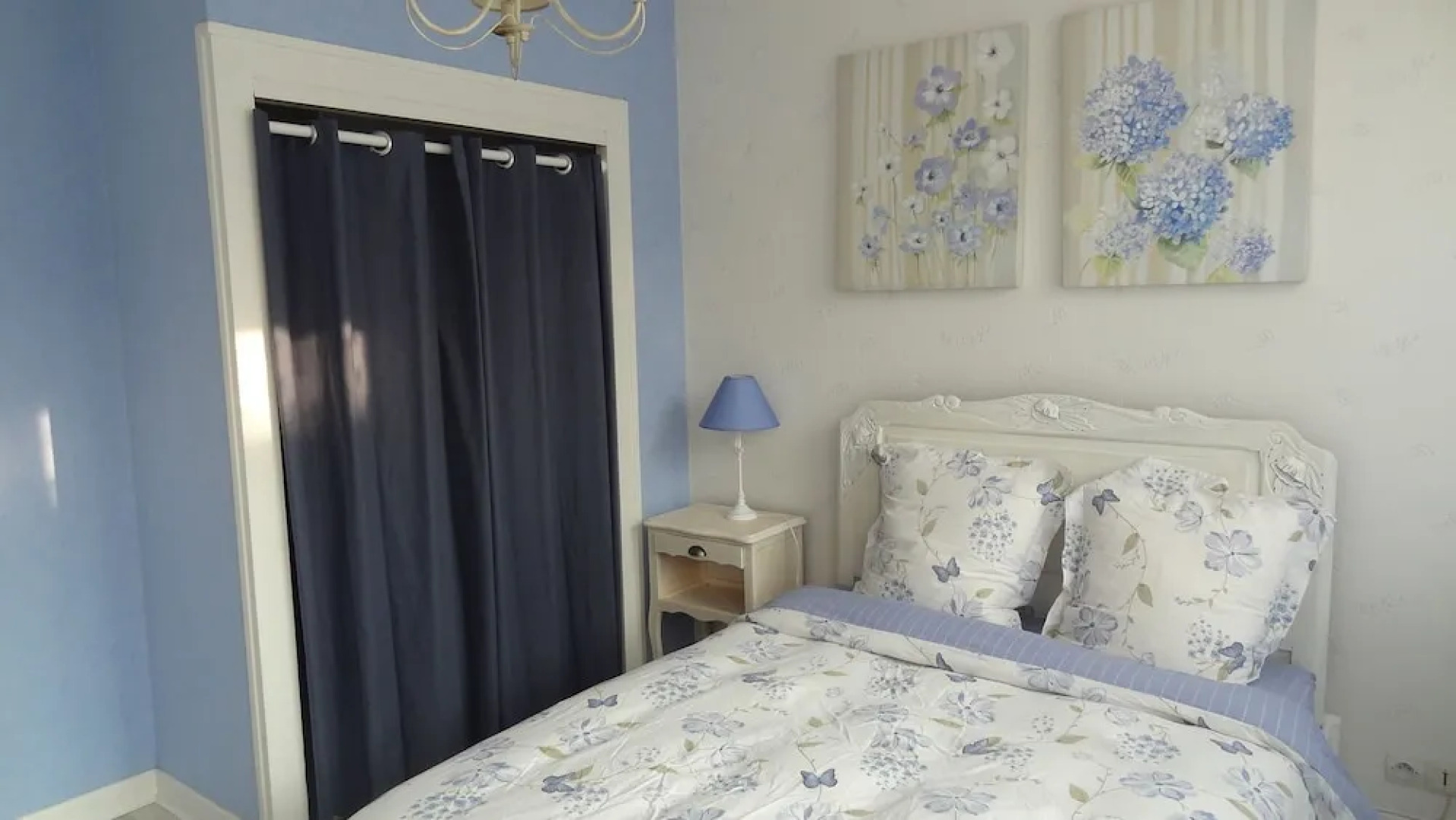 Au Nid Douillet - Sur les Toits