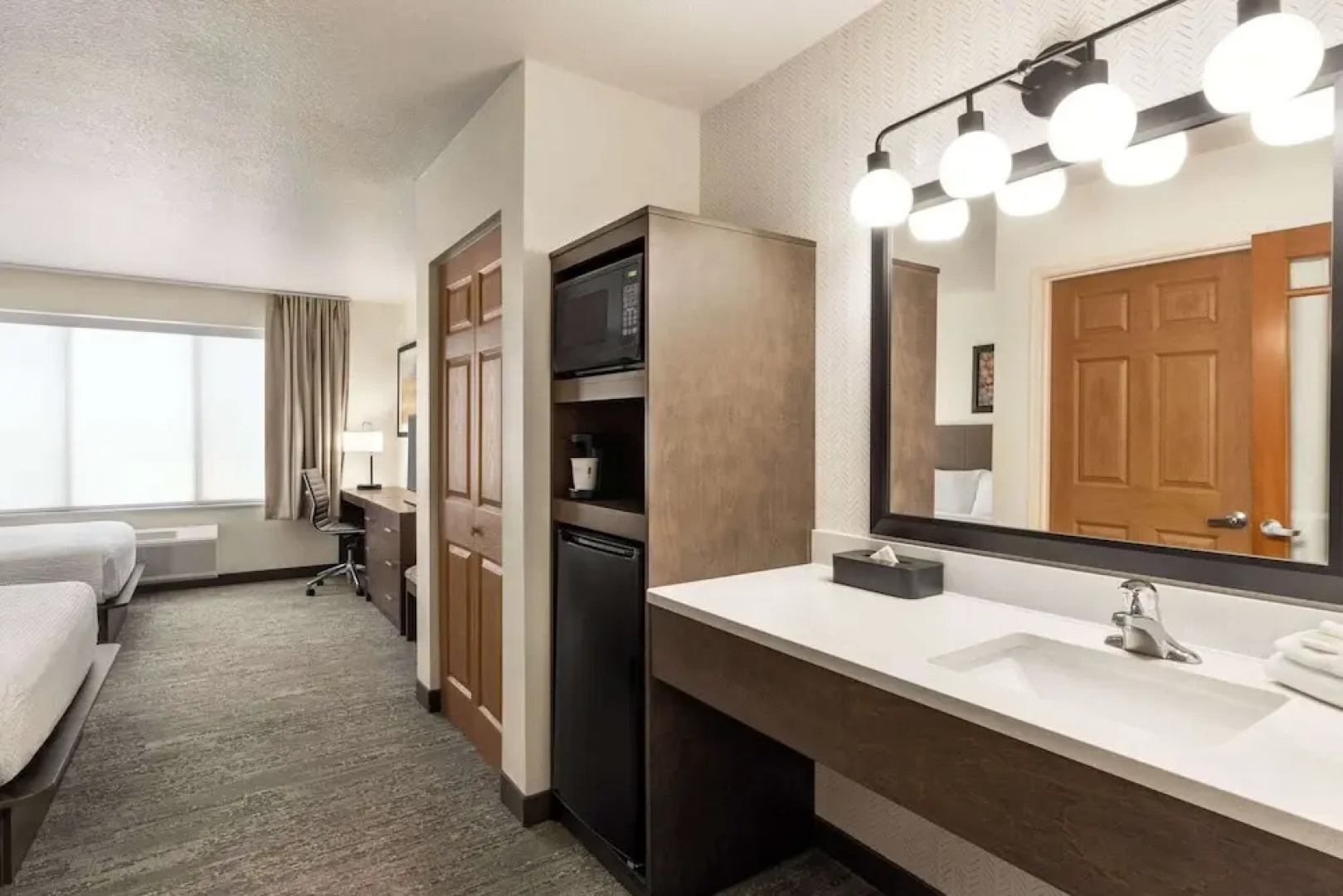 Days Inn & Suites Bozeman
