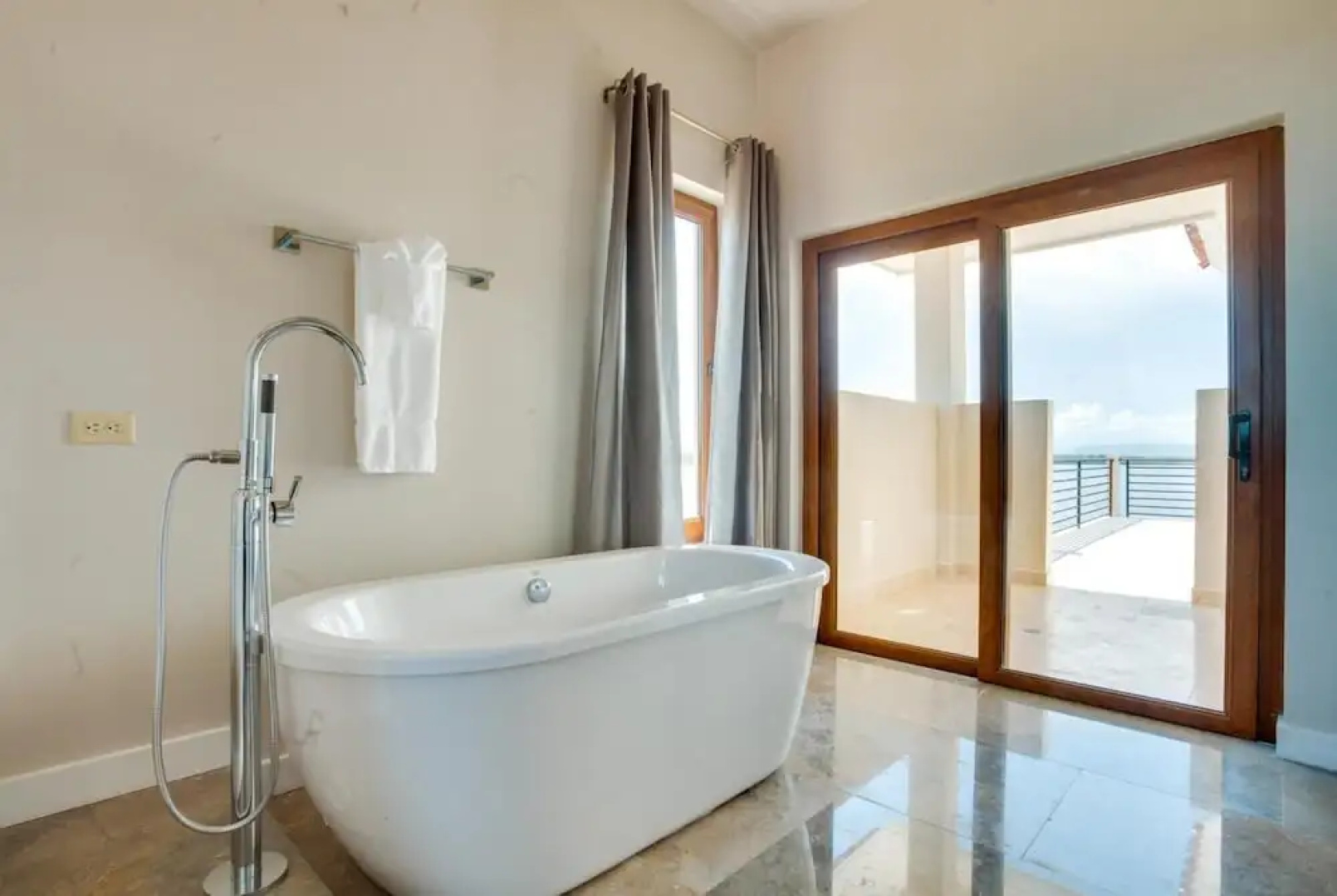Villa Laguna Gecko in Belize City