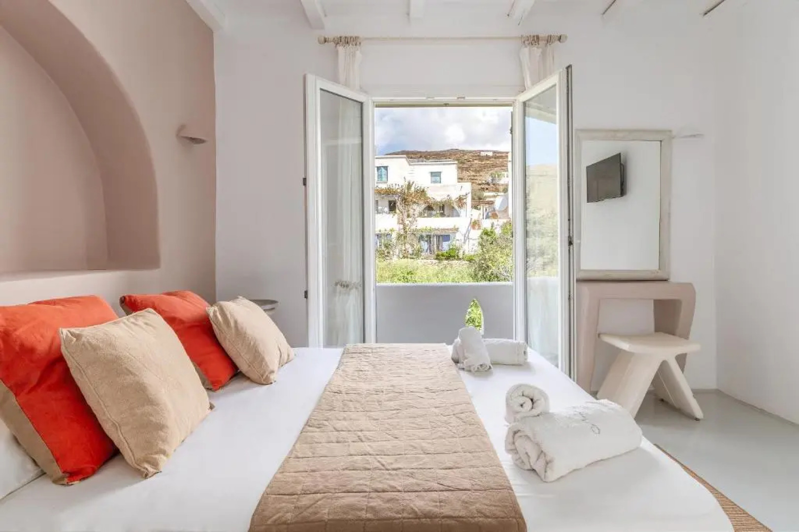 Ninemia Suites Tinos Grand 204