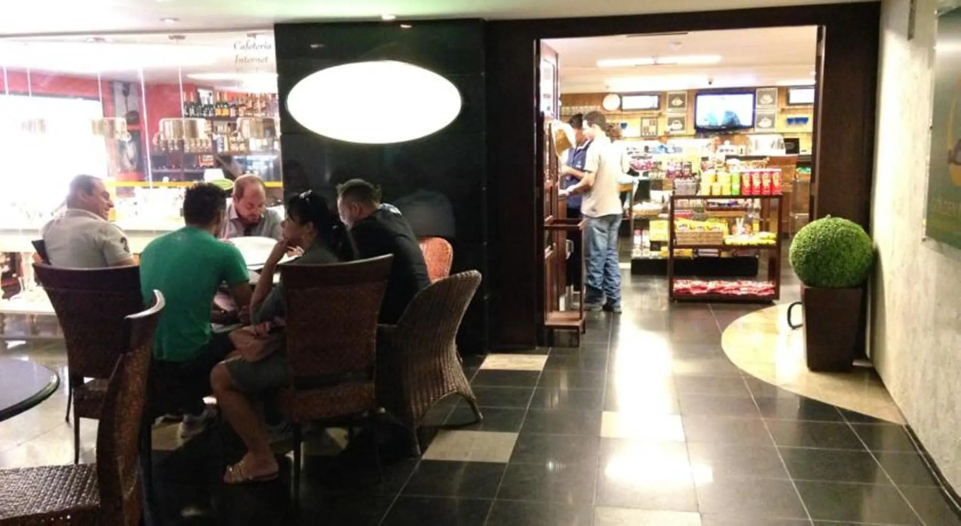 Lake Side Apart Hotel