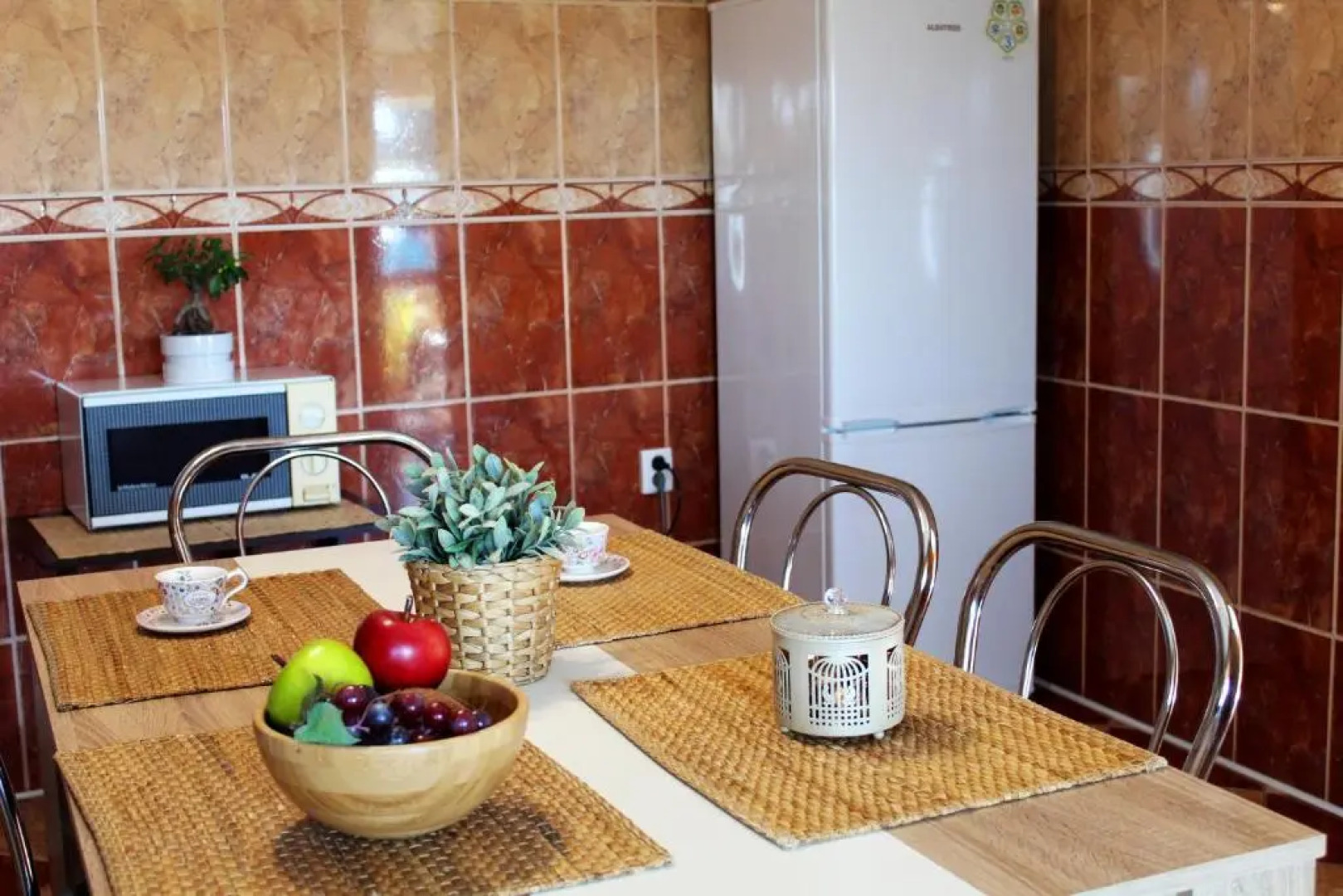 Collosal Apartment with Garden