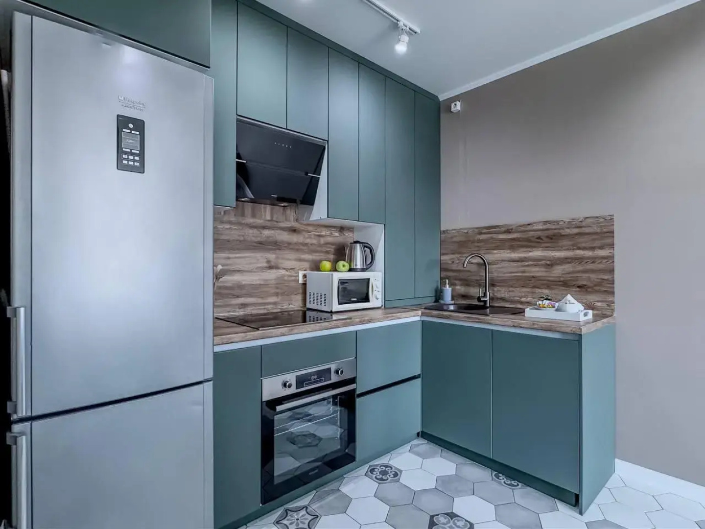 Green FOX на Набережной Приволжского Затона 24