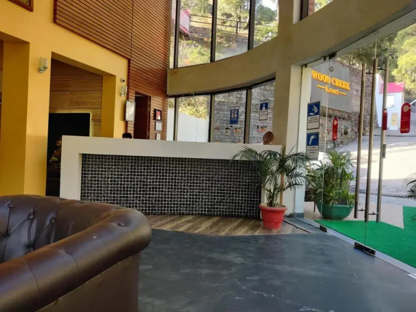 Woodcreek Resort And Spa