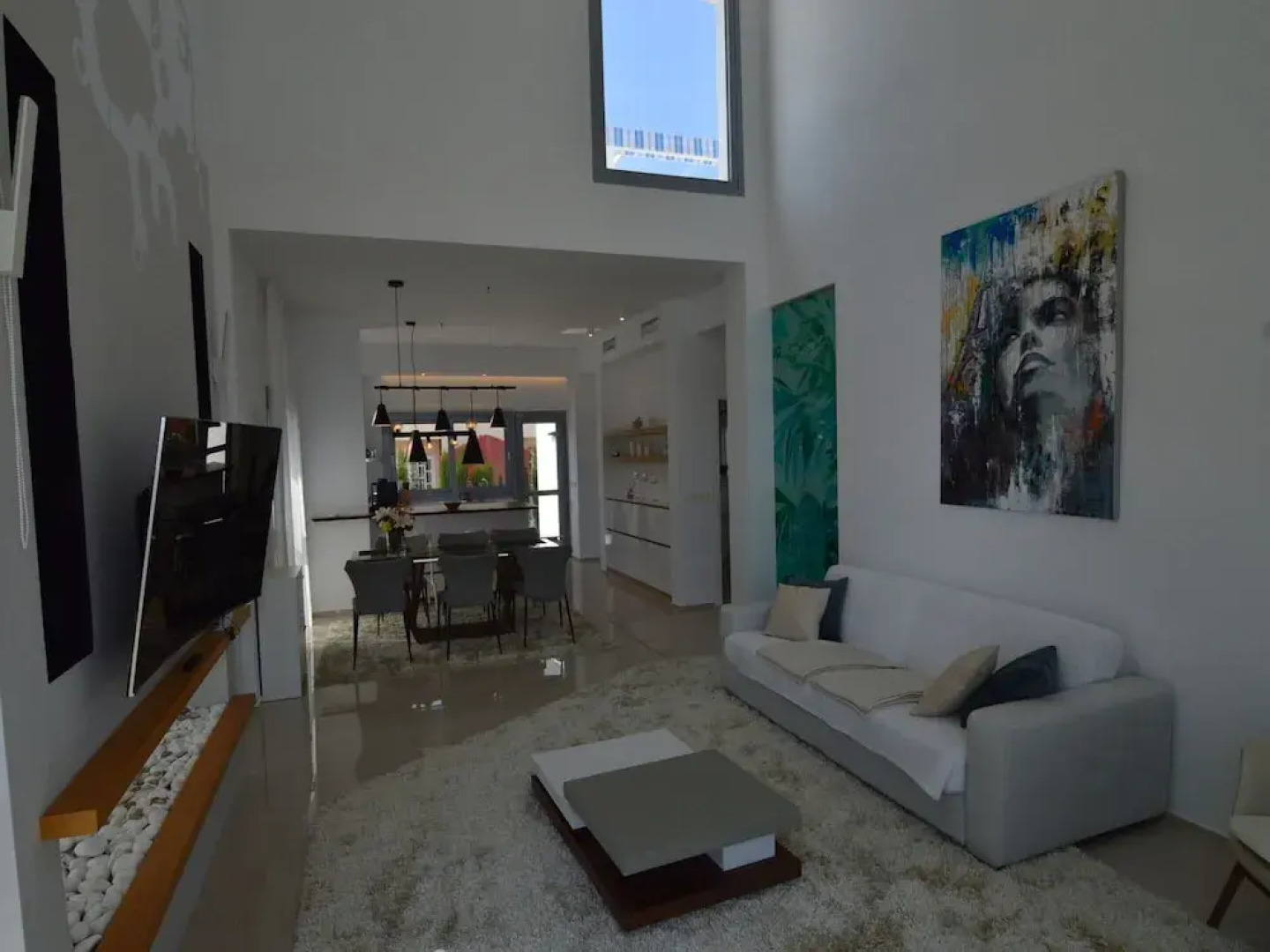 Villa With Garden & Roof Deck