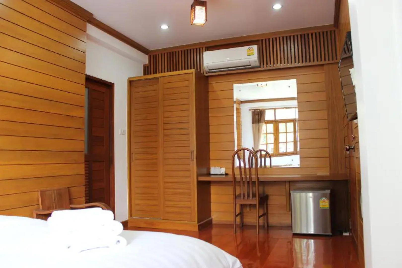 Tree Home Plus Home Stay