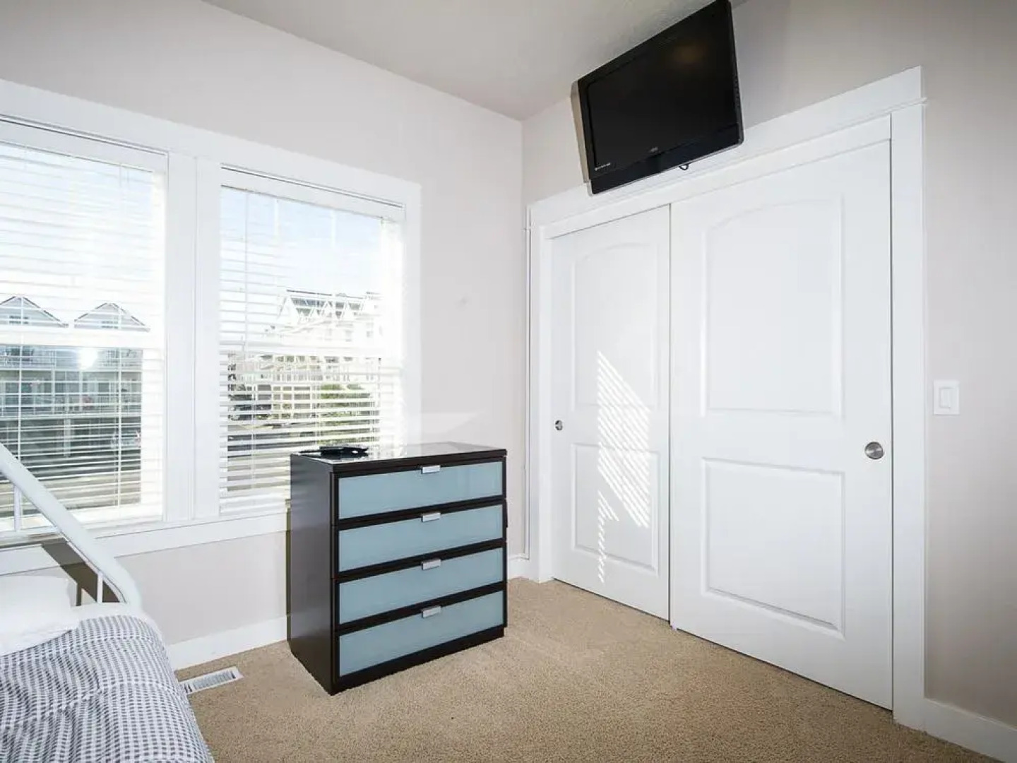 Shell Belle by RedAwning