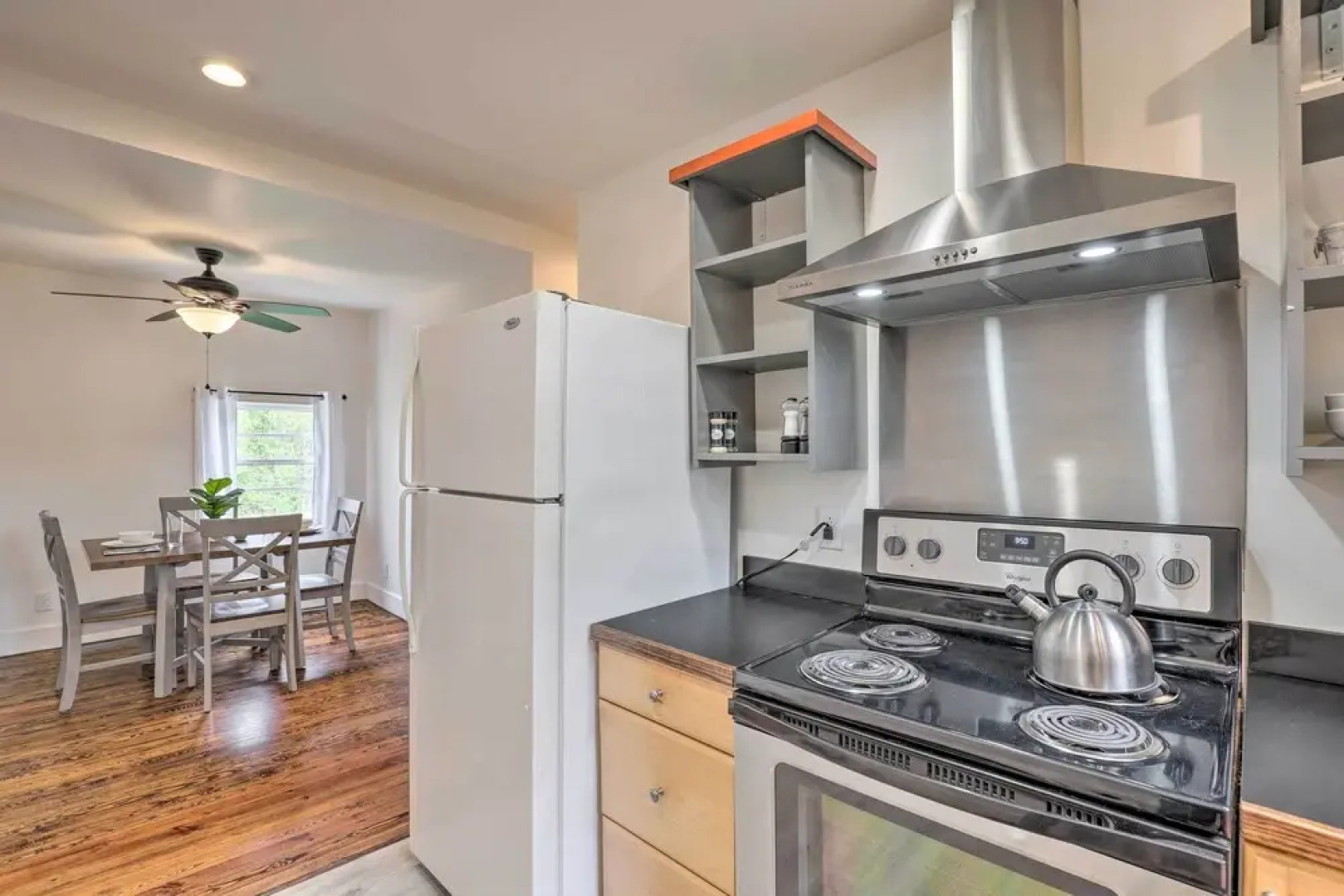 Weaverville Studio ~ 9 Mi to Dtwn Asheville!