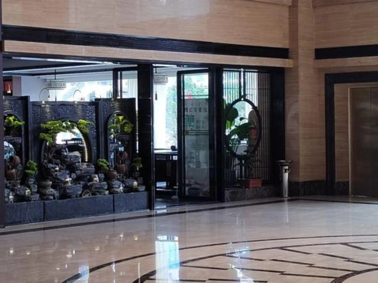 Boni International Hotel