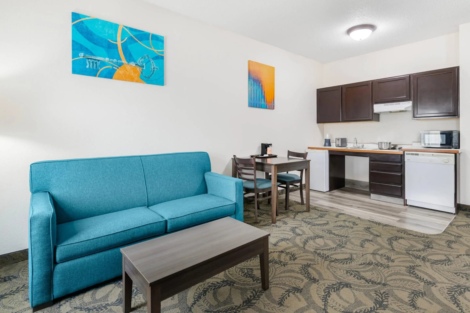 MainStay Suites Madison Airport