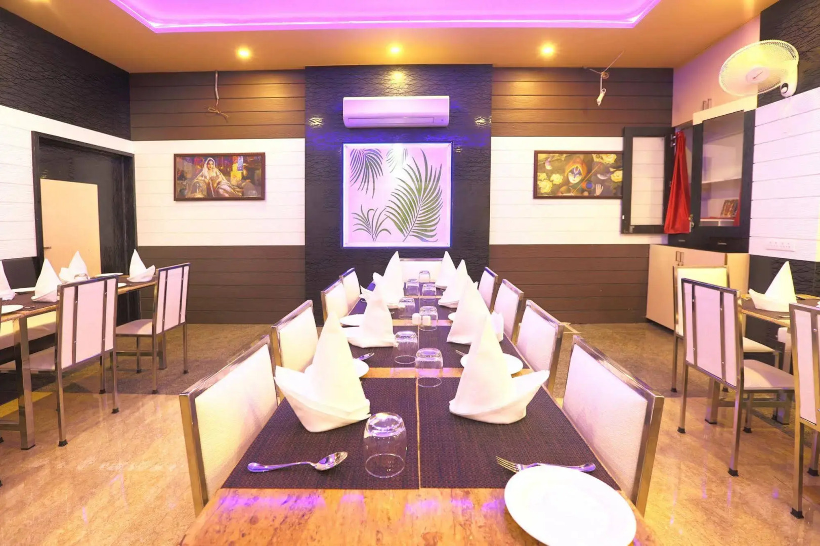 Treebo Trend Raj Garden