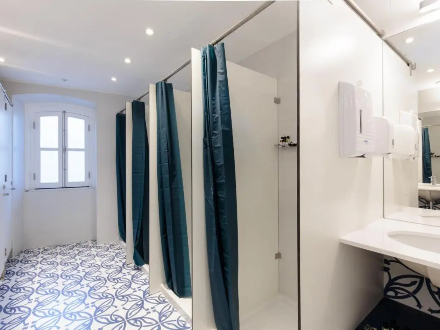 Heaven Inn Évora - Hostel