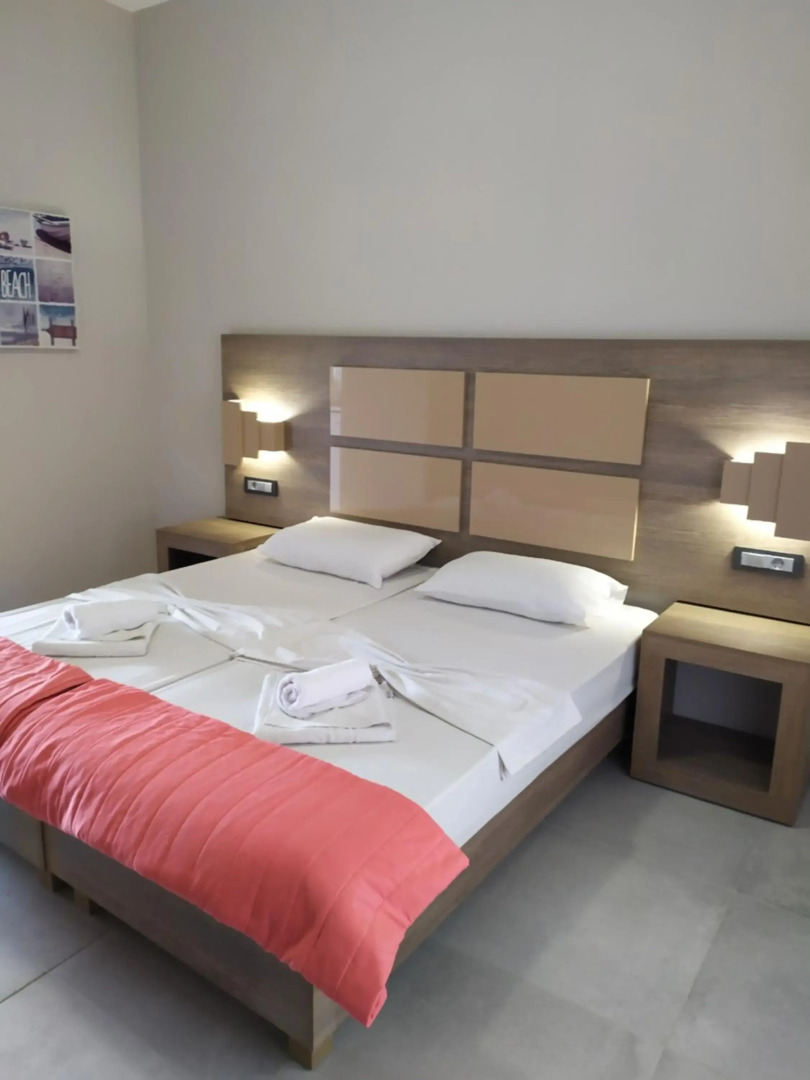 Giannis Studios Alykes