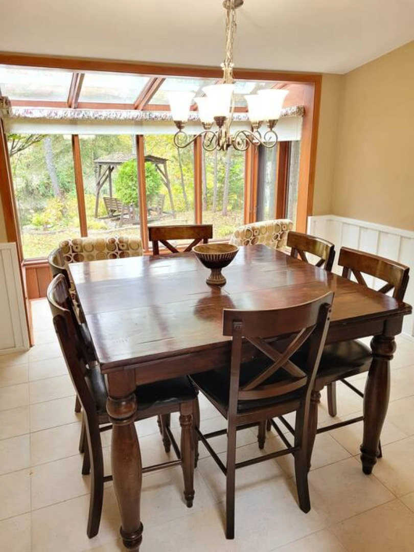 Whispering Pines Riverside Getaway