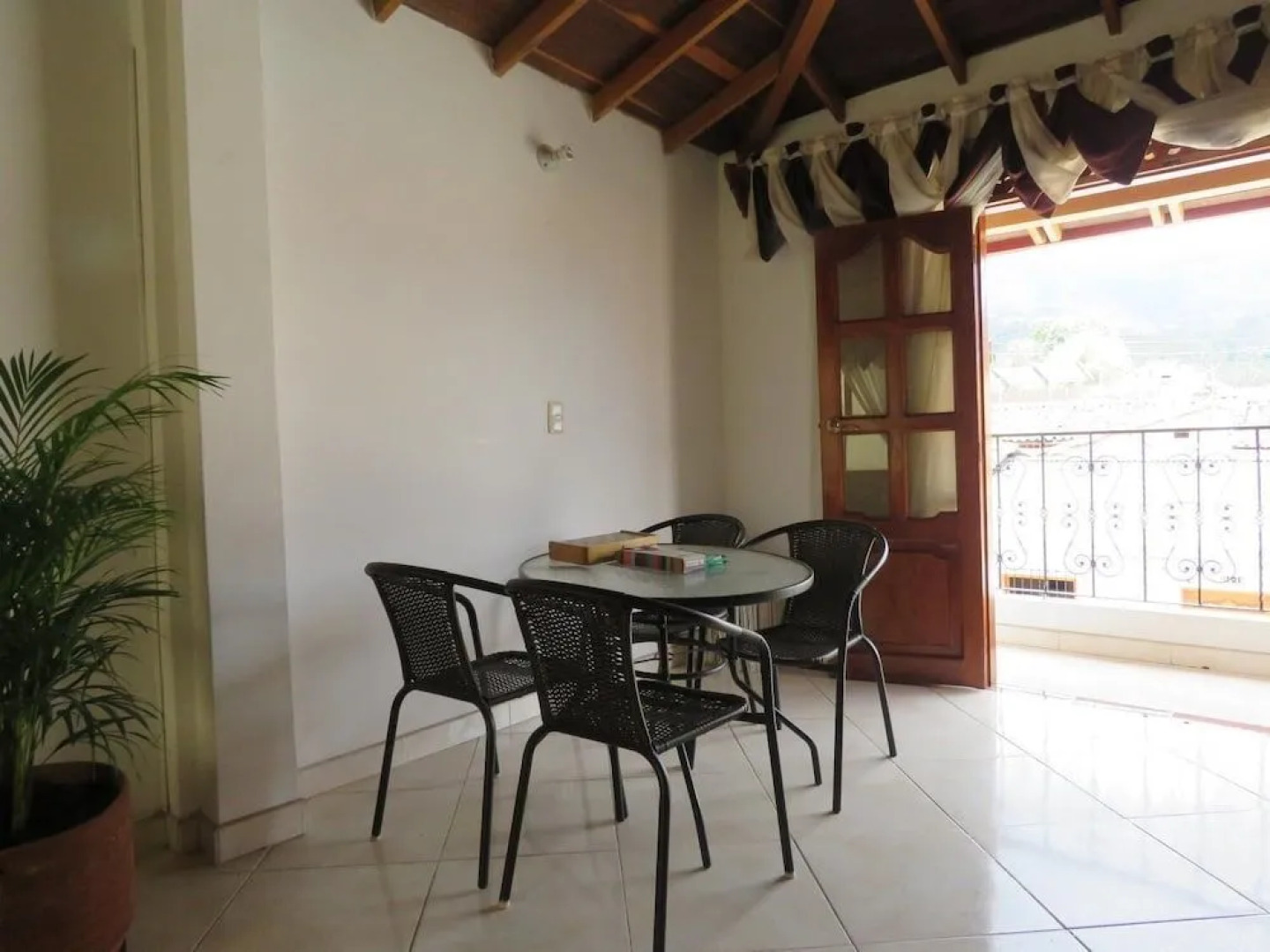 Hostal Juanes - Hostel