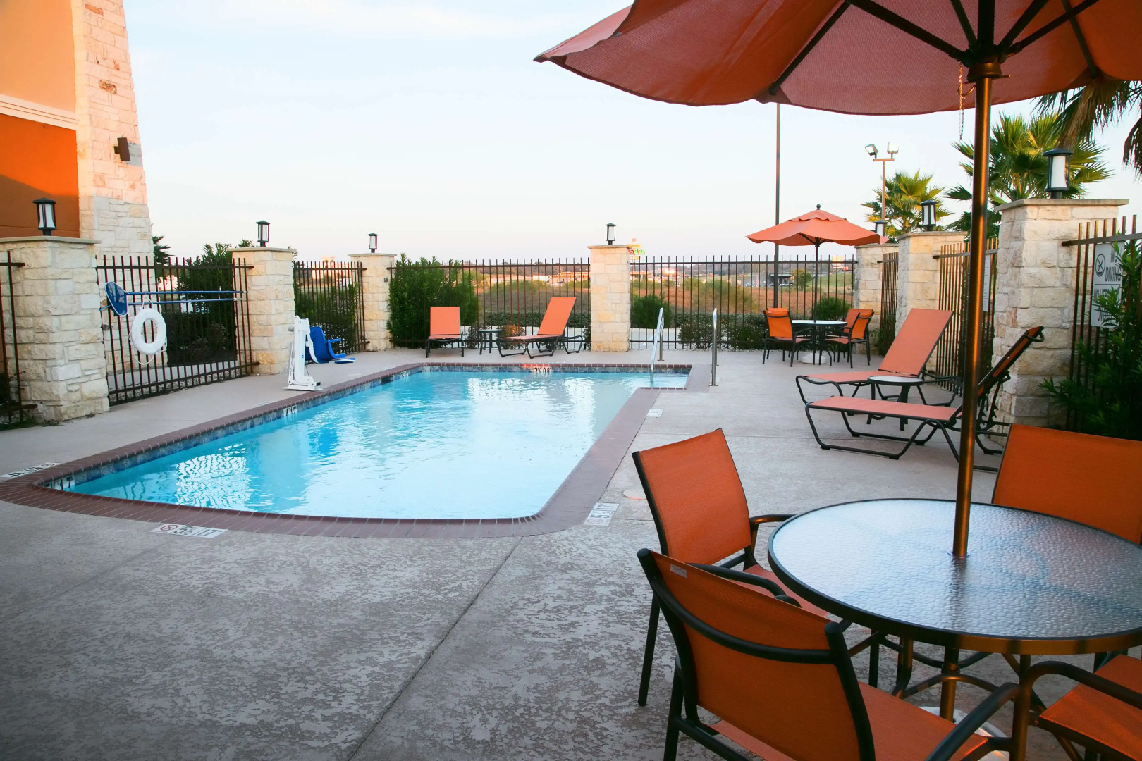 Bestwestern Plus Luling Inn