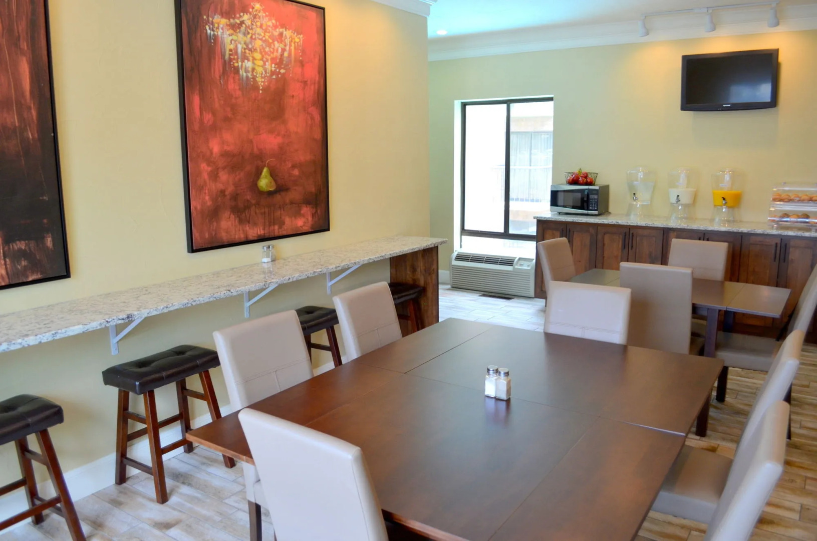 Stratford Court Hotel