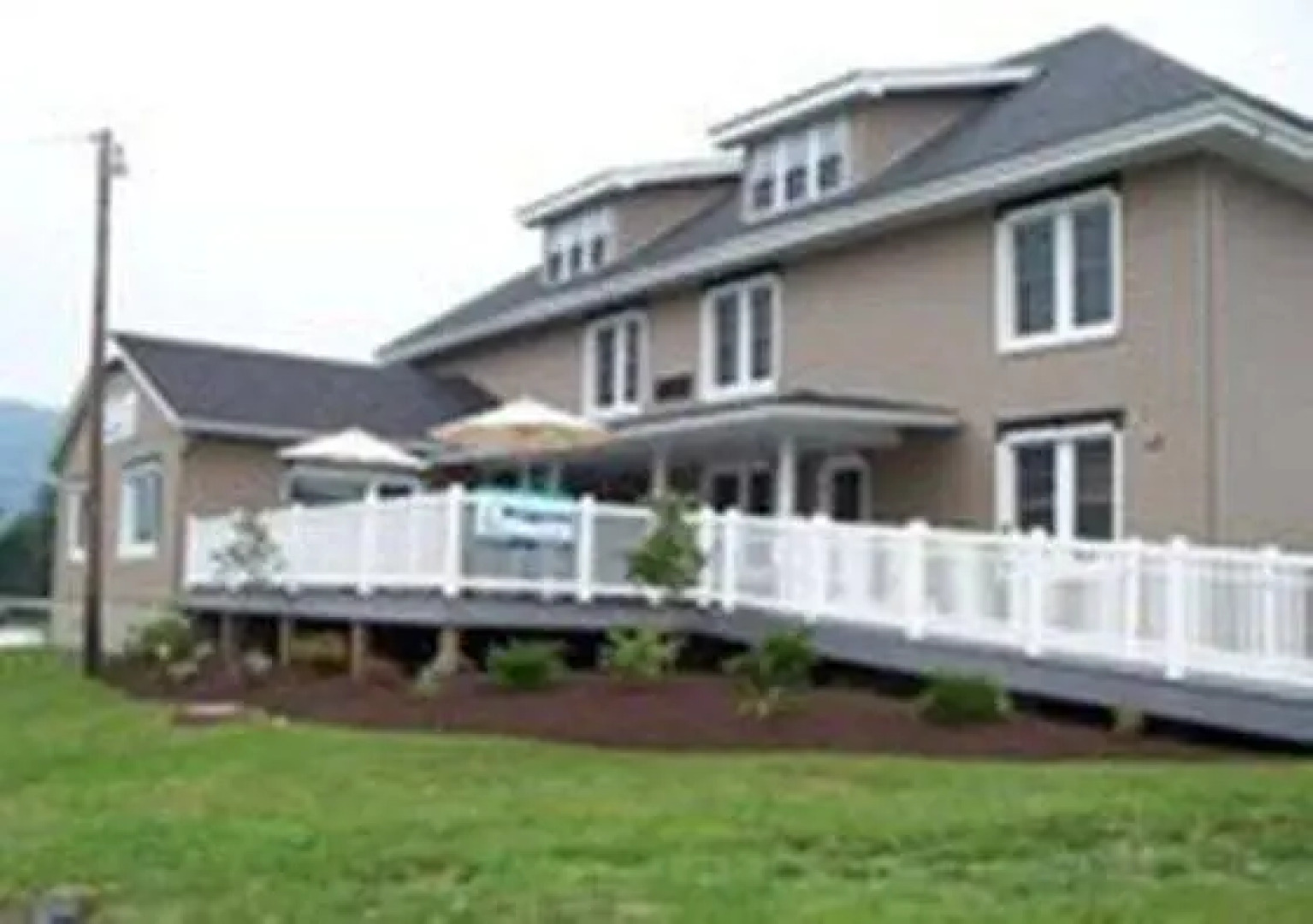 Heritage Suites Hotel