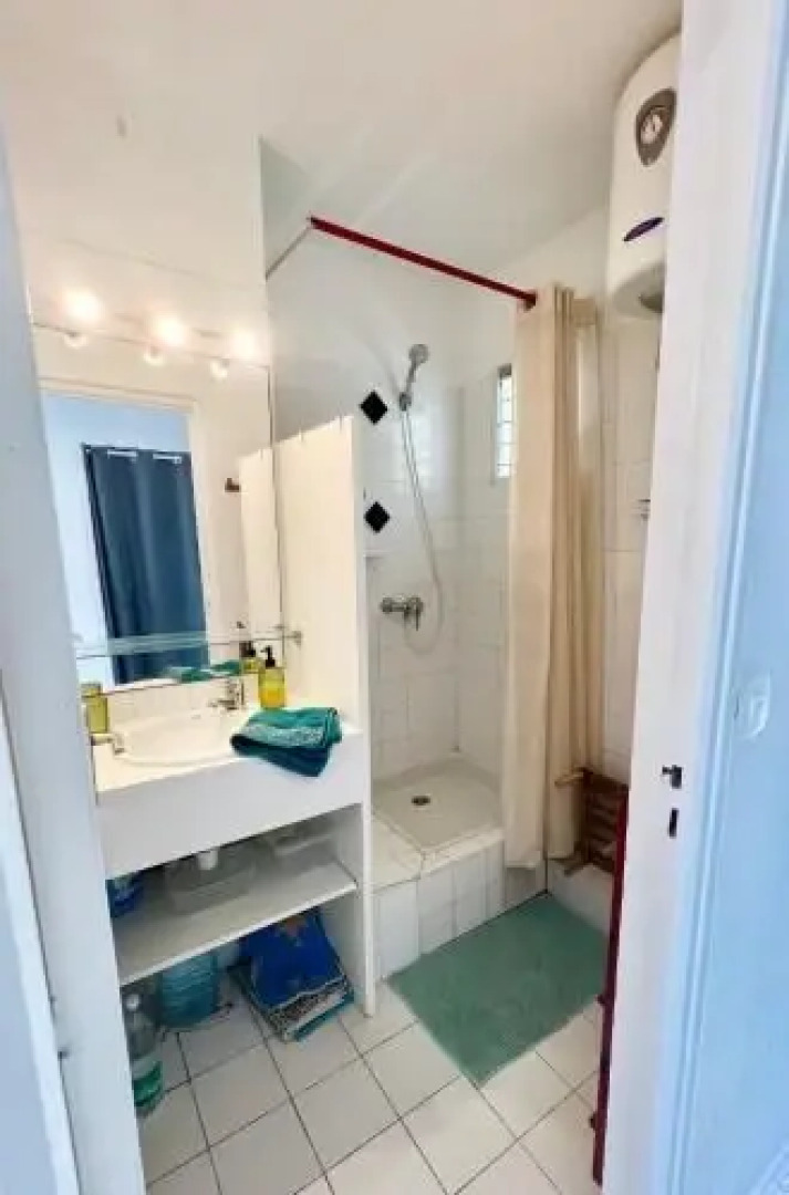 Le Studio 67 vue mer, accès à la plage des Alizés