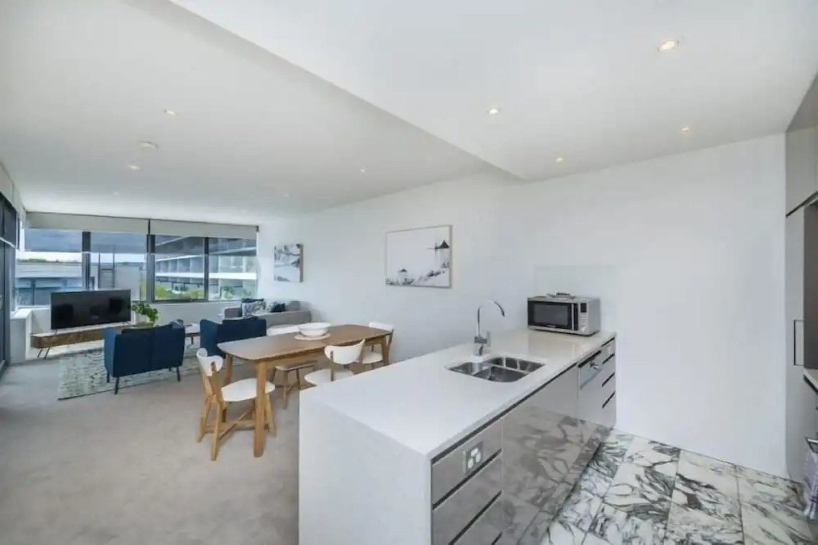 Accommodate Canberra - Lakefront