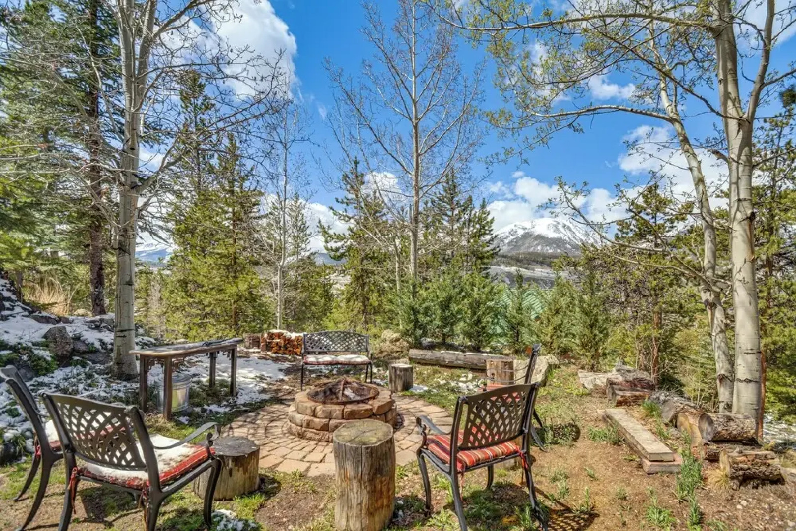 Sauna & Hot Tub: Mtn-view Retreat in Silverthorne!