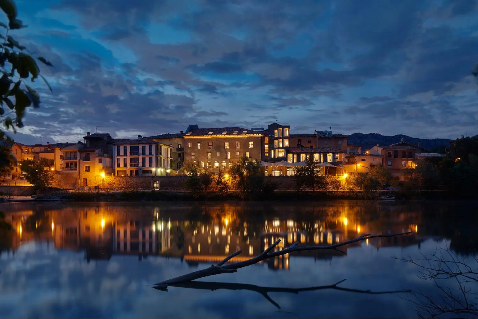 Palacio Tondon, La Rioja Brinas
