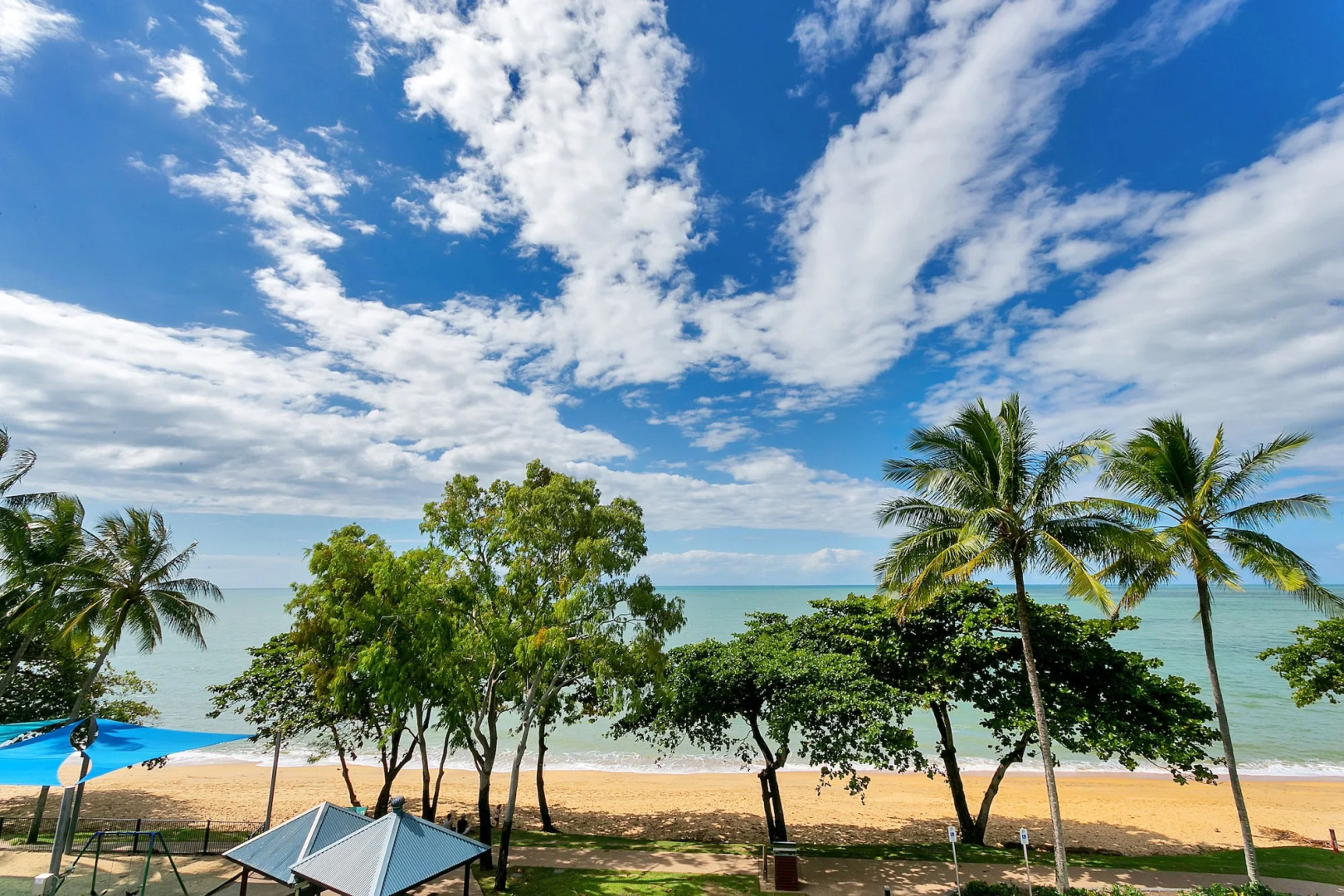 Beachfront Apartments on Trinity Beach
