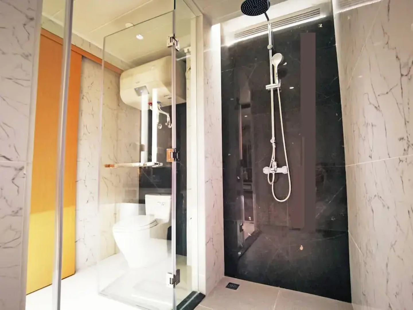 Interact China Fine Condo - Novotown