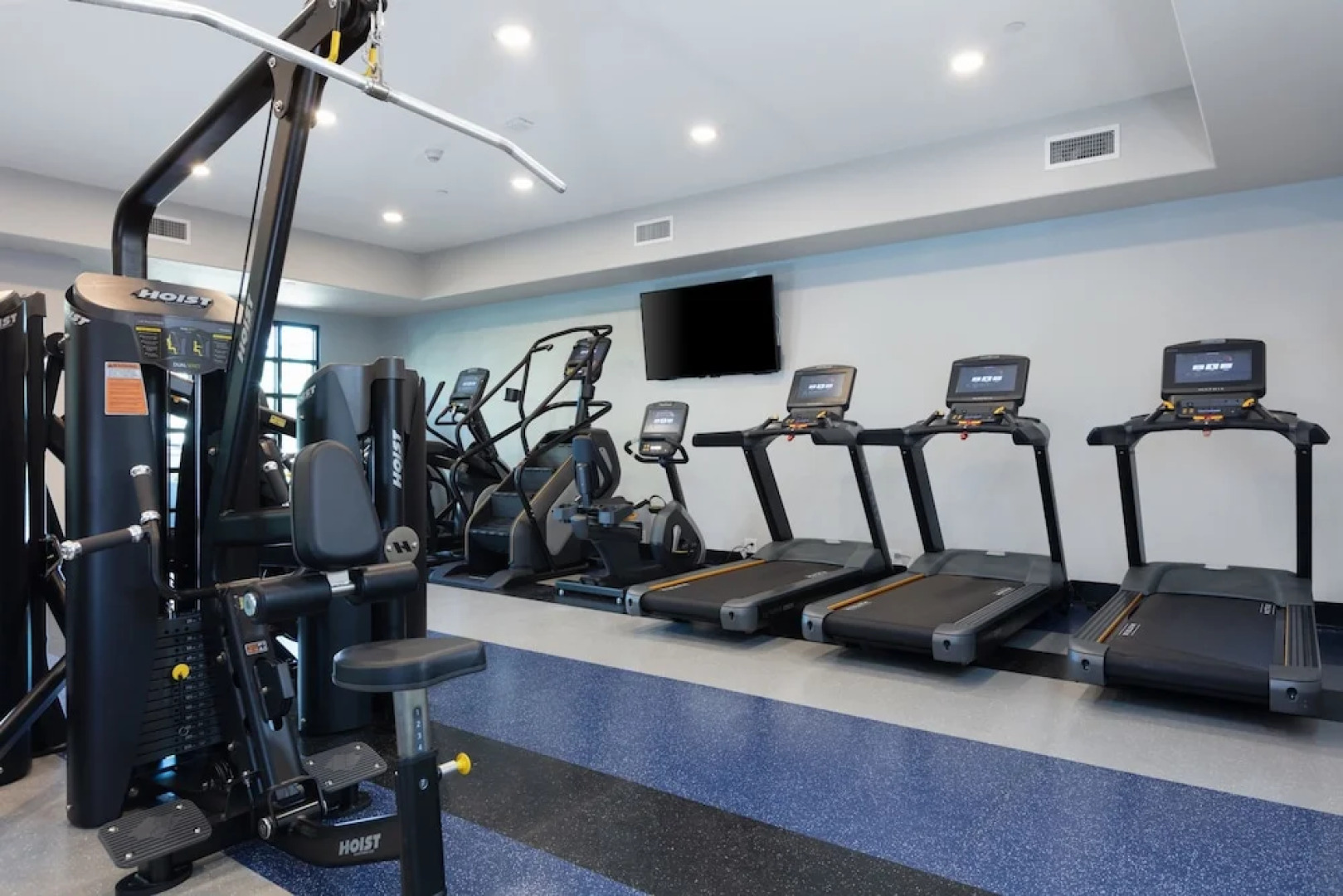 Global Luxury Suites in Campbell