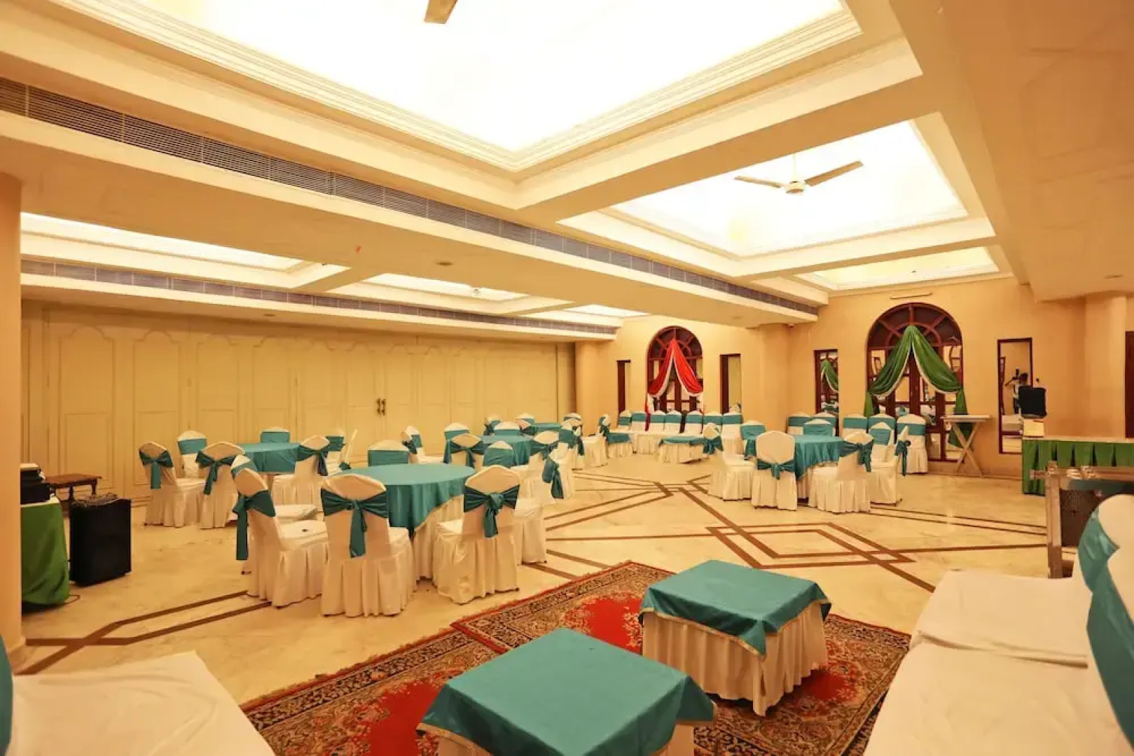 Bandhan Hotels and Restaurants