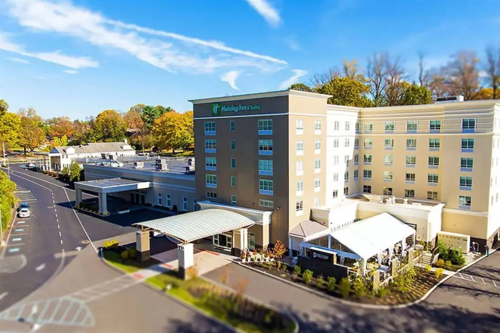 Holiday Inn & Suites Philadelphia W - Drexel Hill by IHG