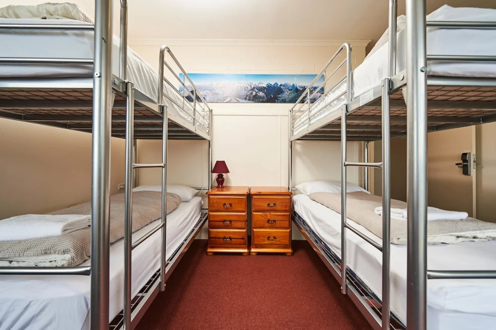 Abom Hotel