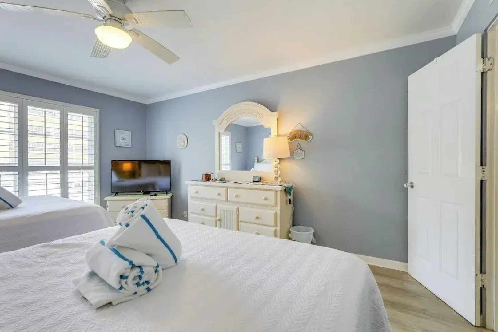 Beach & Pool Access: Gulf Coast Villa w/ Balcony