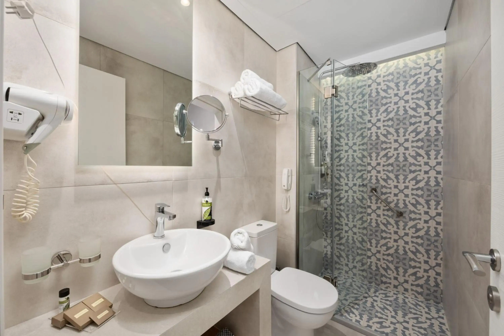 Delfinia Hotels
