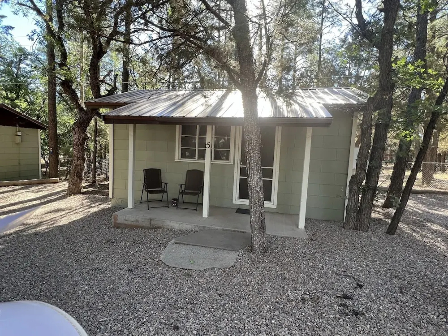 Hidden Rest Cabins & Resort