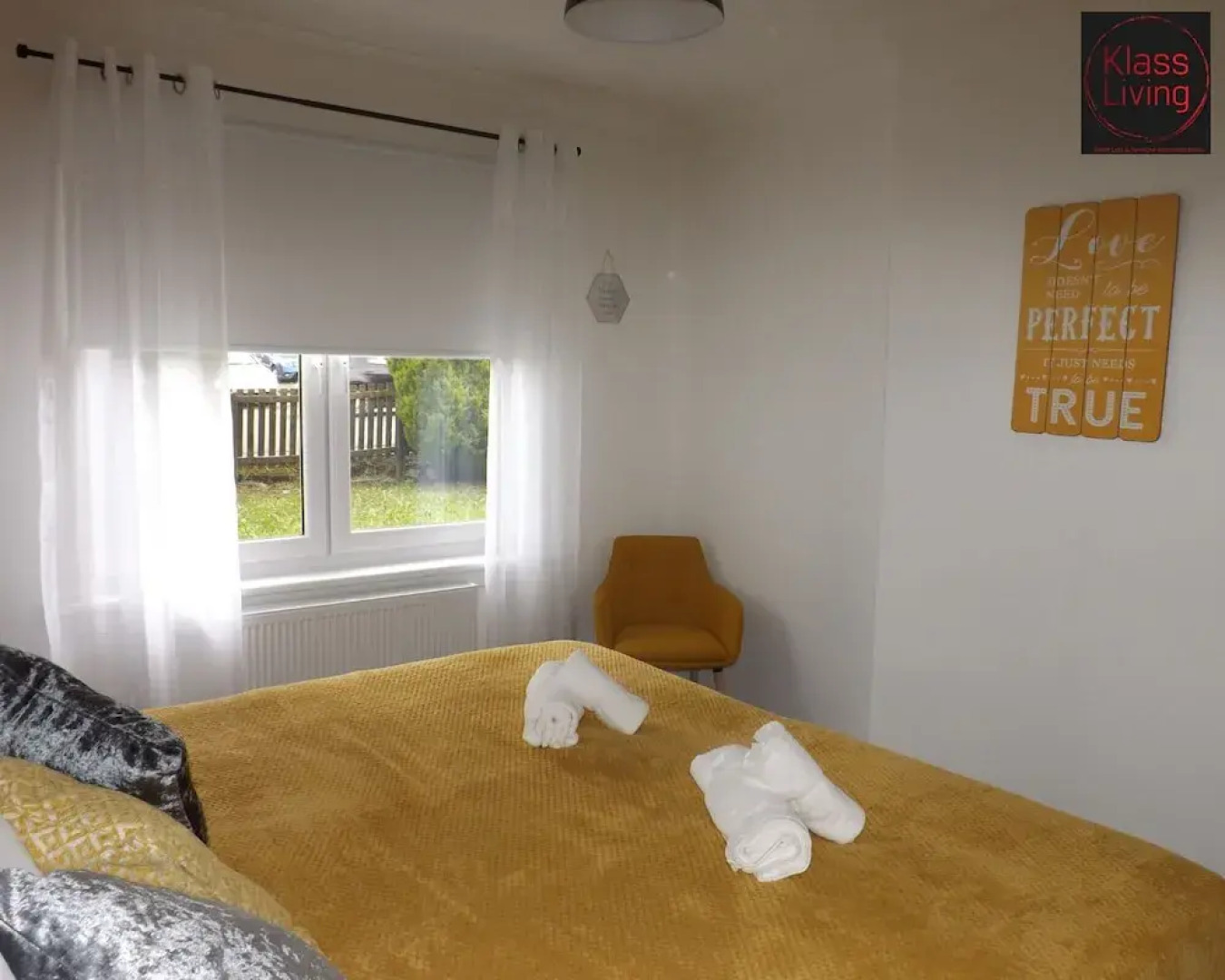Two Bedroom Apartment by Klass Living Serviced Accommodation Motherwell - Anderson Apartment With WiFi &Parking