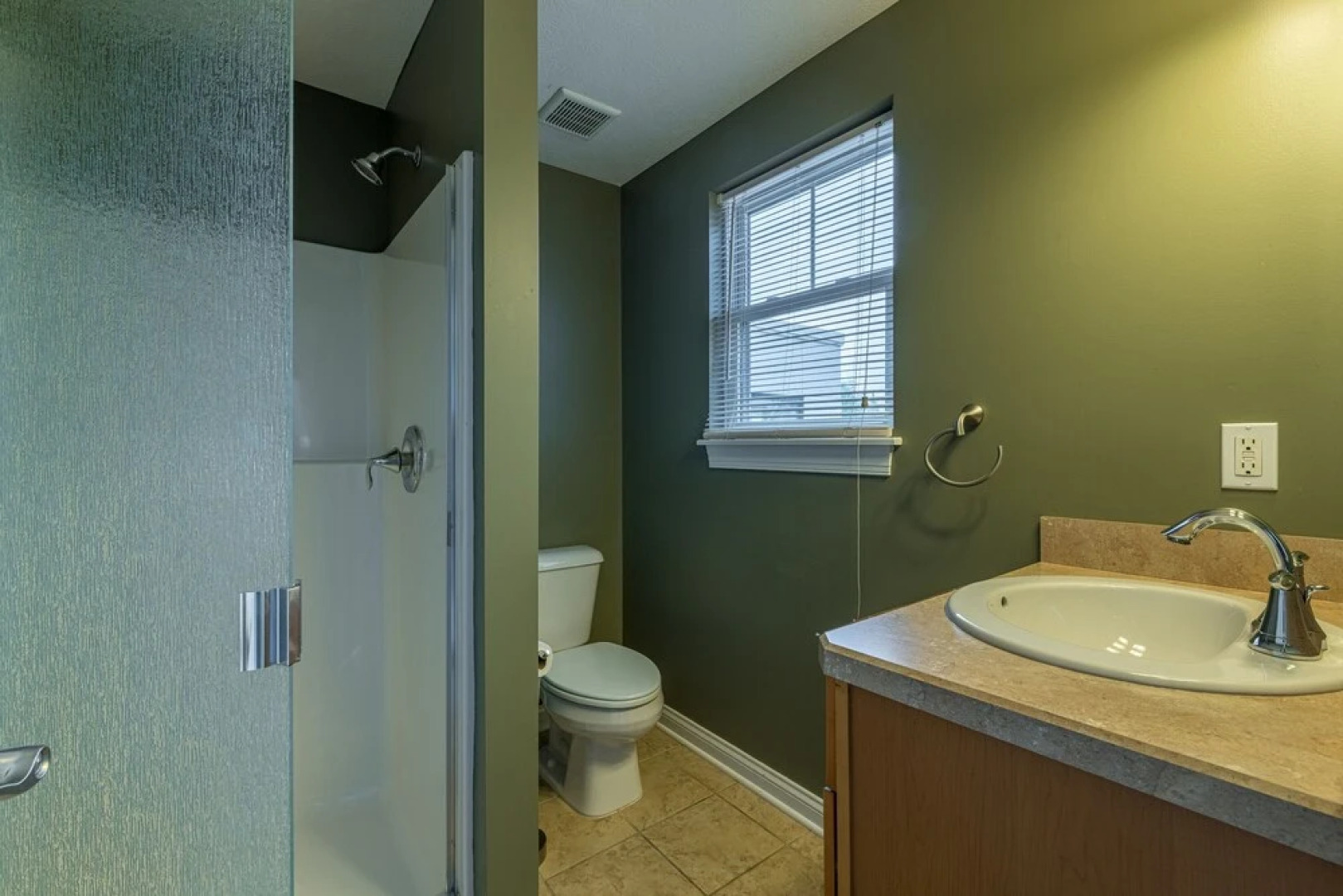 Central Cleveland Gem W/ Direct Skyline View! 2 Bedroom Home by Redawning