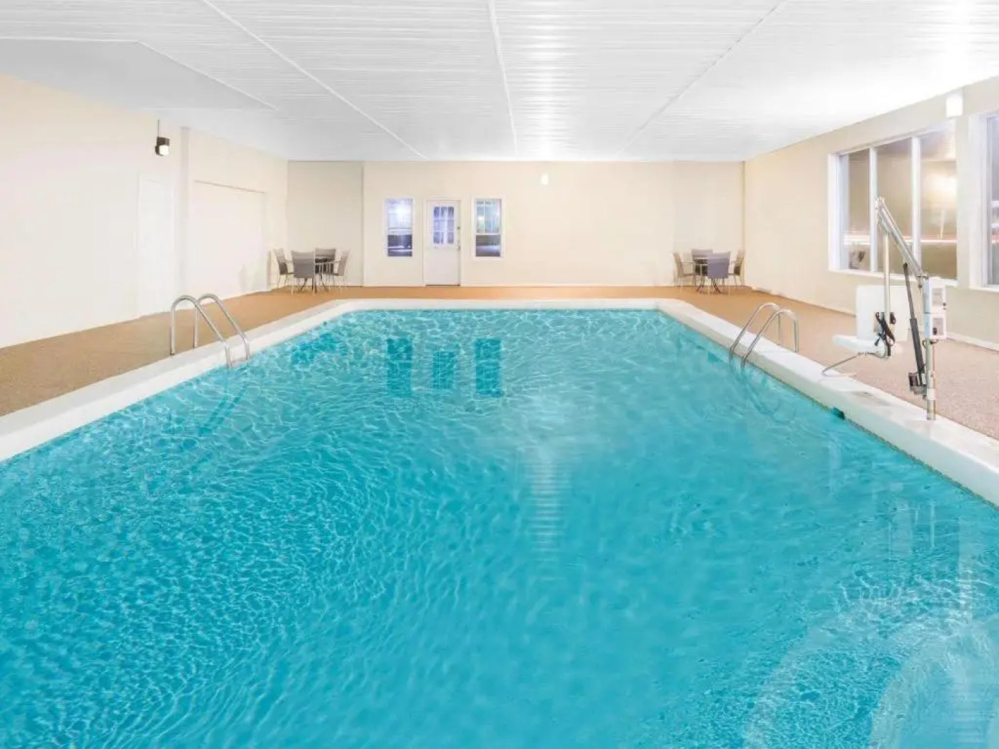 Sunbird Cape Cod Resort