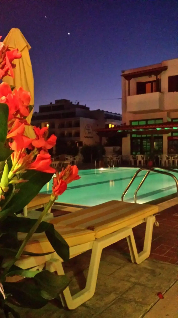 Philippos Studios & Apartments